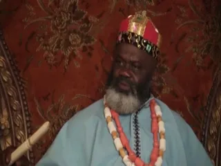 Palace Conflicts and Priesthood Aspirations